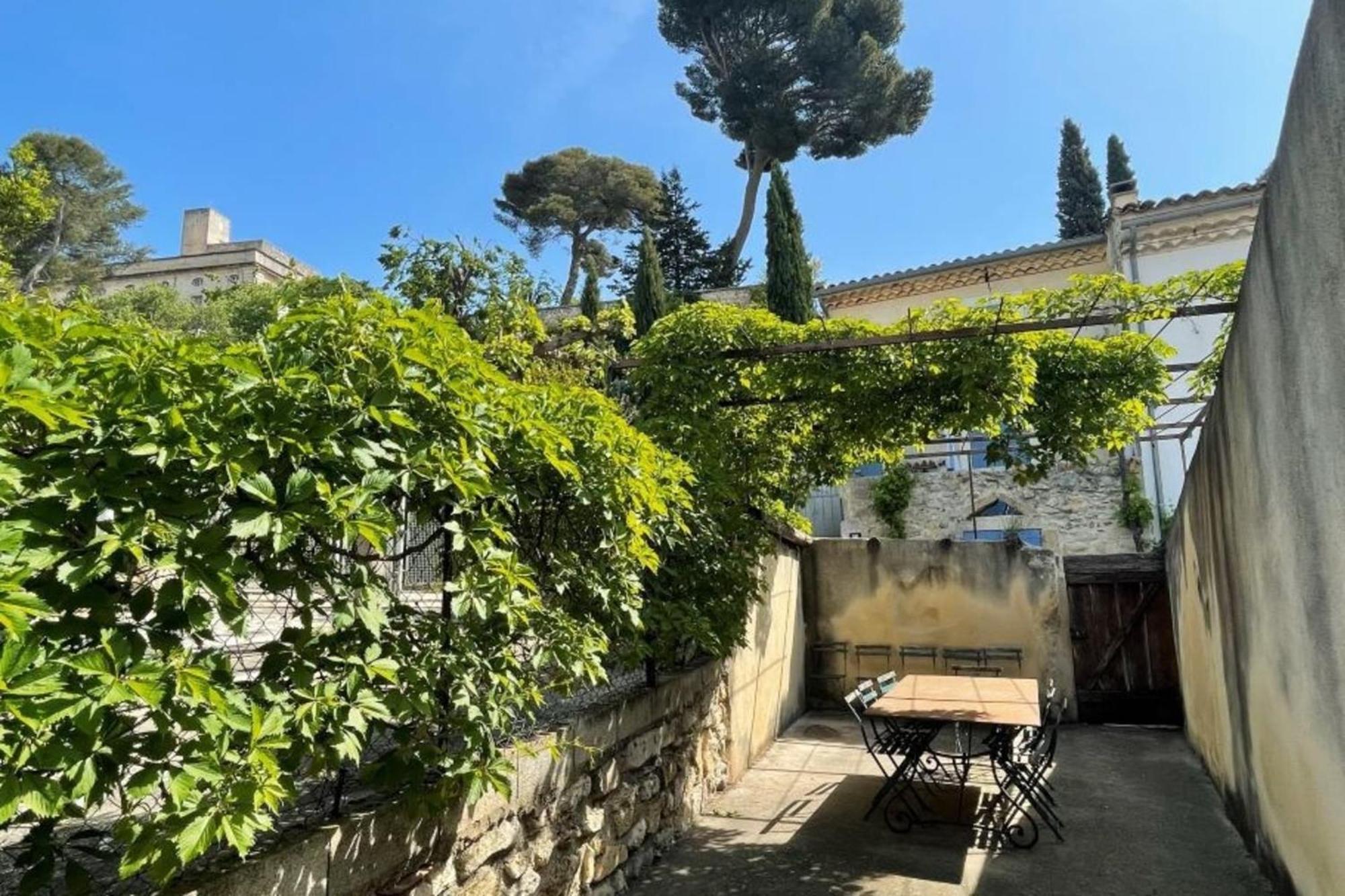 Maison Cosy Lodge 15 P Clim Wifi Cour Garage Montfrin Exteriör bild